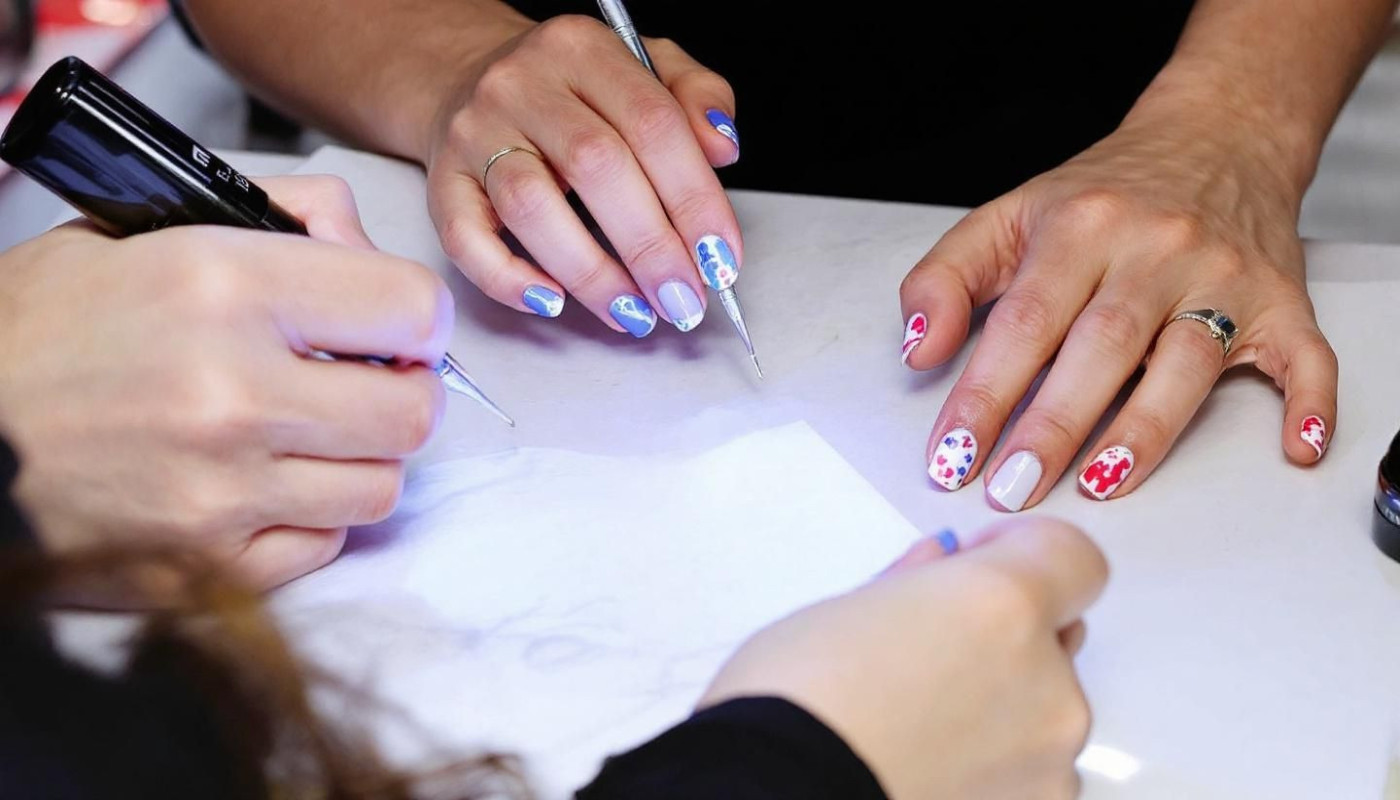 Comment les stickers transforment-ils les manucures traditionnelles ?